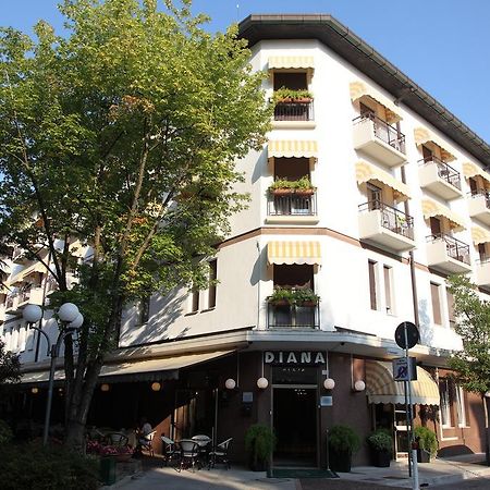 Hotel Diana Градо Екстериор снимка